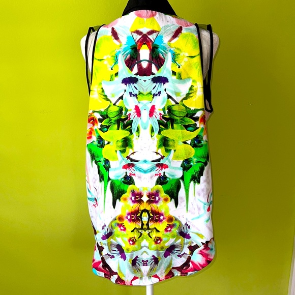 PRANAL GURUNG SLEEVELESS BLOUSE - Picture 4 of 7